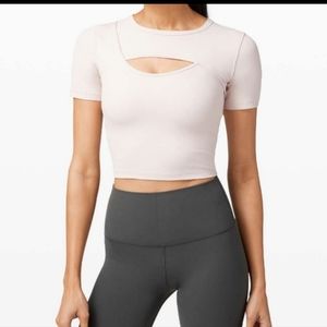 Lululemon get centred crop top size 4